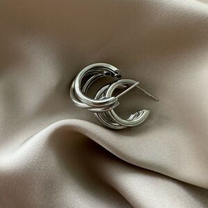 【Mia】Hoop Minimalist Stylish Metal Earrings